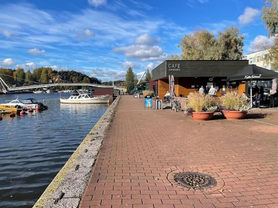 Porvoon Helmi Viehaettaevae Asunto Joen Rannassa Exterior foto
