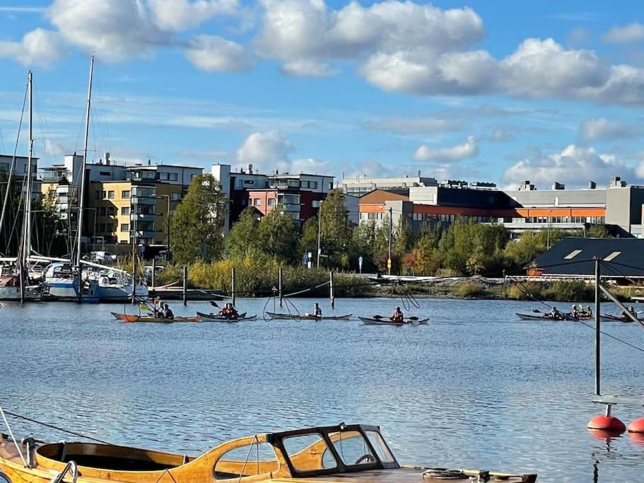 Porvoon Helmi Viehaettaevae Asunto Joen Rannassa Exterior foto